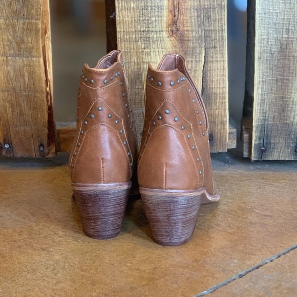 Women's Stitched Western Bootie - Picture 6 of 7